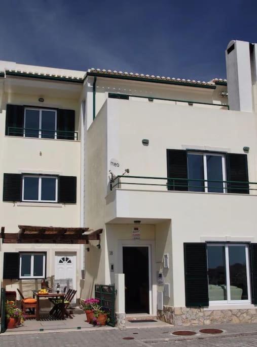 Sea Breeze House Ericeira - Ribeira Dilhas Beach Экстерьер фото