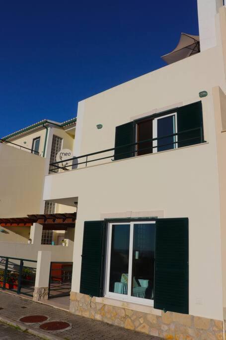 Sea Breeze House Ericeira - Ribeira Dilhas Beach Экстерьер фото